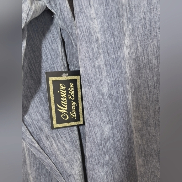 Massive Luxury Edition Velour Crewneck Pullover Sweatshirt Size L NWT - Picture 8 of 12